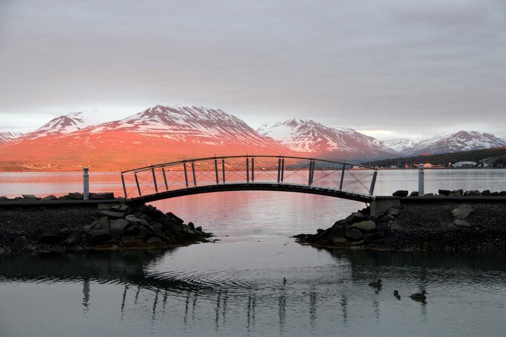 Acco Guesthouse Akureyri Esterno foto